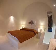 Art Villa Exogonia Santorini