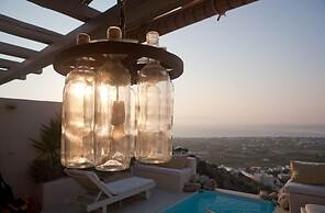 Art Villa Exogonia Santorini