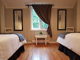 Hotel Far Hills