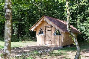 Camping Les Castors - Cabanes Insolites