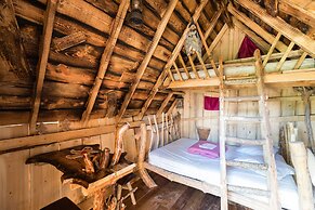 Camping Les Castors - Cabanes Insolites