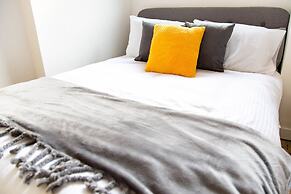 Spacious Two Bed in Hackney