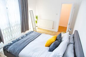 Spacious Two Bed in Hackney