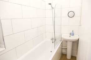 Spacious Two Bed in Hackney