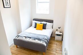Spacious Two Bed in Hackney