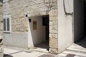 Rooms Radunica street