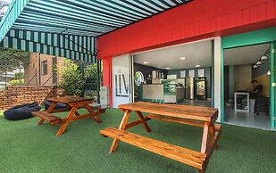 Living Hostal - Hostel