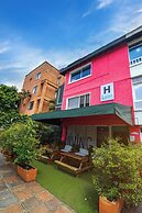 Living Hostal - Hostel