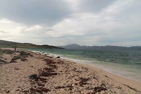 Coastal Cottage in Colbost - Perfect for Two