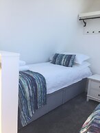 Coastal Cottage in Colbost - Perfect for Two