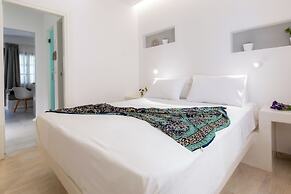 Arco Naxos Luxury Apartments