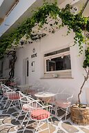 Arco Naxos Luxury Apartments