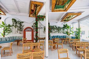 Arco Naxos Luxury Apartments