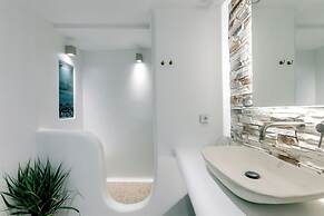 Arco Naxos Luxury Apartments