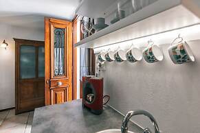 Arco Naxos Luxury Apartments