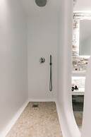 Arco Naxos Luxury Apartments