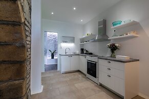 Arco Naxos Luxury Apartments