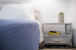 Arco Naxos Luxury Apartments