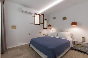 Arco Naxos Luxury Apartments