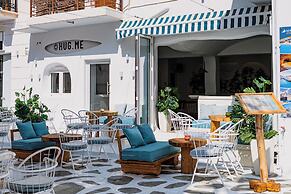 Arco Naxos Luxury Apartments