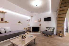 Arco Naxos Luxury Apartments