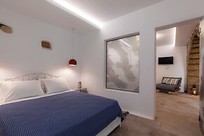 Arco Naxos Luxury Apartments