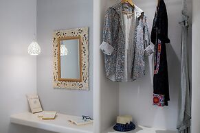 Arco Naxos Luxury Apartments