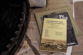 Arco Naxos Luxury Apartments