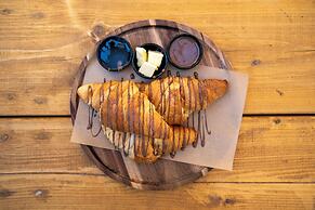 Arco Naxos Luxury Apartments