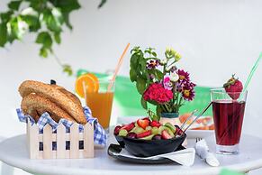 Arco Naxos Luxury Apartments