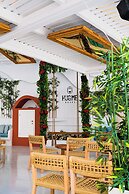 Arco Naxos Luxury Apartments