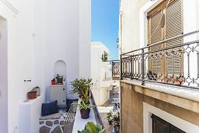 Arco Naxos Luxury Apartments