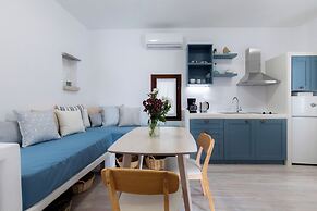 Arco Naxos Luxury Apartments