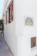 Arco Naxos Luxury Apartments