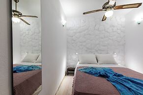 Arco Naxos Luxury Apartments