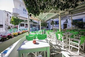 Arco Naxos Luxury Apartments