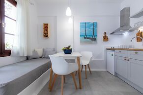 Arco Naxos Luxury Apartments