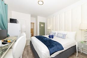 Norman's Hotel and Dining