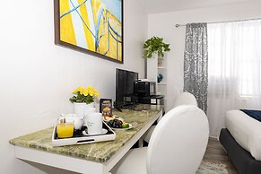 Norman's Hotel and Dining