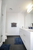 Executive 3Br in Entertainment District