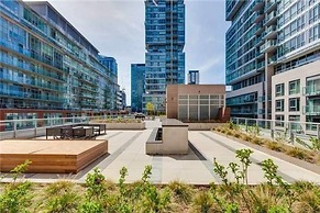 Executive 3Br in Entertainment District