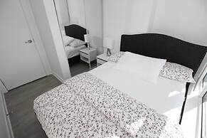 Executive 3Br in Entertainment District