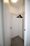 Executive 3Br in Entertainment District