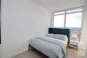 Executive 3Br in Entertainment District