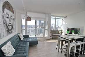 Executive 3Br in Entertainment District