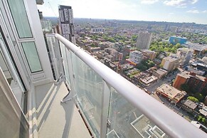 Executive 3Br in Entertainment District