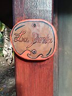 Tiki Lodge Bar & Restaurant - Hostel