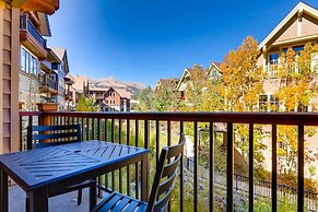 Luxury 3 Bedroom Breckenridge Vacation Rental with Mountain Views Step
