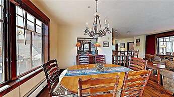 3 Bedroom Mountain View Condo Located in Historic Downtown Breckenridg