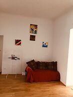 Lilians City Center Studio